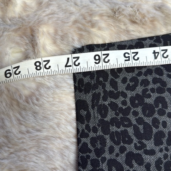 LOFT | Leopard Print Ponte Leggings, Size M, NWT - Picture 2 of 11